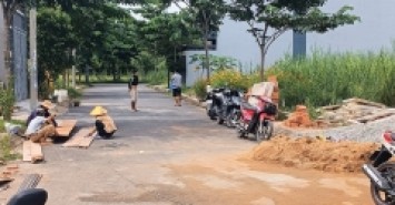 Đất 1/ Trường Lưu, ngang 5.4m, đường thông 9m, ngay nút giao đường Vành đai 3