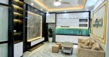 Bán nhà La Thành ngõ thông, 37m2 mặt tiền rộng, 5 tầng giá chỉ 4,4 tỷ rất hiếm