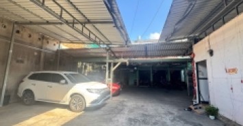 Bán nhà Quận 8, giáp Quận 5, ngang khủng 20m, Xe hơi, Hiếm - 0931172218