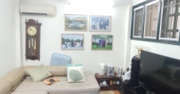 Bán nhà Triệu Việt Vương, 22m2, 4 tầng, mặt tiền 5.4m, 13.6 tỷ, ngõ rộng, kinh doanh tốt