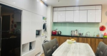 Bán nhà Trần Hưng Đạo, 45m2, 5 tầng, mặt tiền 4m, 14.9 tỷ, kinh doanh đỉnh