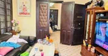 Bán nhà mặt phố Triệu Việt Vương 48m2, mặt tiền 4.3m, 48.5 tỉ, vỉa hè rộng, ô tô dừng đỗ, KD đỉnh