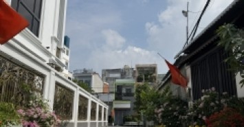 Bán nhà, đường 102, Tăng Nhơn Phú, hẻm ô tô, 2 tầng, 80m2 , 8 tỷ hơn