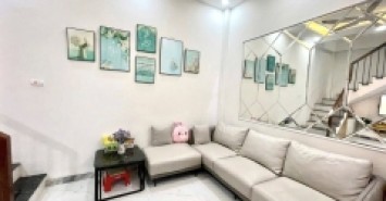 Bán nhà Lò Đúc, 30m2, 5 tầng, mặt tiền 6.5m, 8.2 tỷ, trung tâm, nhà đẹp, ngõ thoáng