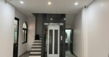 BÁN NHÀ TRUNG TÂM BA ĐÌNH - 5TẦNG THANG MÁY - GẦN PHỐ - CĂN GÓC 2 MẶT Ô TÔ TRÁNH - 75M2