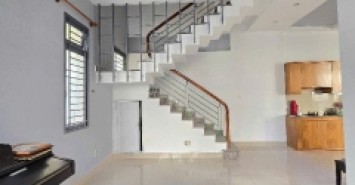 Nhà Hoàng Diệu 46m2, ngang 4m, 4 phòng ngủ, giá 9.5 tỷ