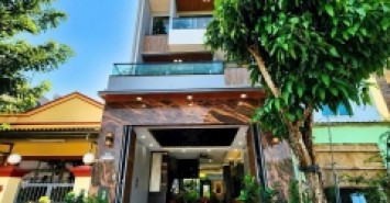 Giảm 1 tỷ căn nhà cạnh Phú Mỹ Hưng, có thang máy, 5x18m, full nội thất
