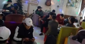 Cần sang quán Phương Coffee (hát cho nhau nghe) karaoke tại Đà Lạt