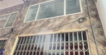 CHO THUÊ NHÀ NGÕ 7XX KIM GIANG  32M² × 5 TẦNG  4PN  12 TRIỆU/THÁNG