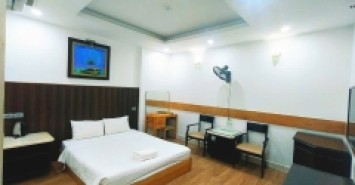 Bán khách sạn mặt phố khu vực Hàng Bông, 115m2, 8 tầng thang máy, mặt tiền 4m, 70.5 tỷ