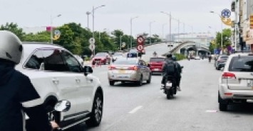 bán nhà Cổ Linh, lô góc, vỉa hè, xe container quay đầu