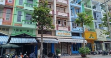 Bán nhà mặt tiền 5 tầng Tạ Quang Bửu, 4x20, rẻ hơn 2 tỷ so với nhà kế bên- Lh 0931172218