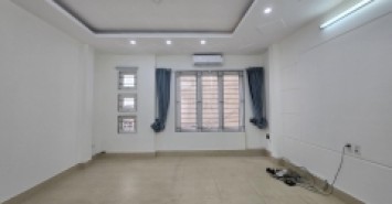 Bán nhà tân mai 5 tầng dân xây cách phố 10M hoàng mai