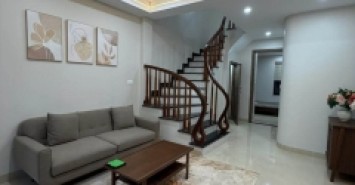 Tôi cần bán căn nhà ở phố Nguyễn Đình Chiểu 5 tầng thang máy mới đẹp, 39m2, mặt tiền 4.3m, 13.9 tỷ