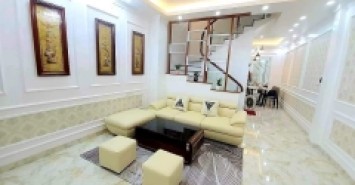 NHÀ ĐẸP ĐẠI LA, HAI BÀ TRƯNG - SÁT PHỐ - ĐỂ LẠI NỘI THẤT 38m, NHỈNH 3 TỶ 0901753139