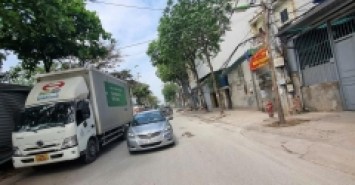 Bán nhà: Ngọc Hồi, 50m2, 3 tầng, dân xây chắc chắn, gần Bến xe nước ngầm. Hơn 5 tỷ