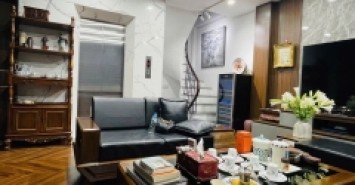 BÁN NHÀ BỒ ĐỀ 45M2- 4 NGỦ- THANG MÁY- GARA- Ở SƯỚNG- HƠN 20 TỶ