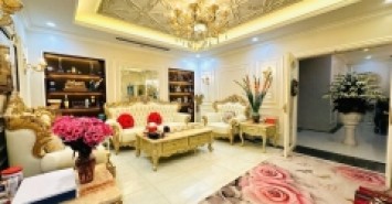 BÁN BIỆT THỰ SÂN VƯỜN PHỐ NGỌC THUỴ - Ô TÔ THÔNG - 130M NHỈNH 21 TỶ