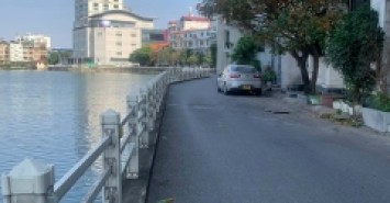 nhà đẹp mặt hồ Ngọc Lâm , gara, kinh doanh, ôtô đỗ cửa