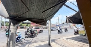 Bán nhà mặt tiền Quốc Lộ 13 Hiệp Bình Chánh Thủ Đức - Kinh doanh sầm uất - Giá chỉ 3.99 Tỷ