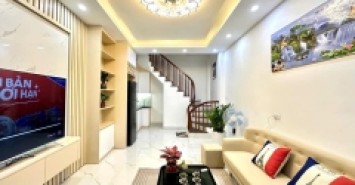 Bán nhà Giáp Nhị - Thịnh Liệt , DT40m ,Giá Hơn 7 tỷ , oto Gần , Ngõ Nông Thoáng sáng , Lô Góc