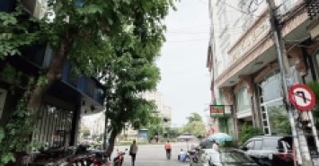 PHÚ NHUẬN MẶT RIỀN ĐƯỜNG HOA - RẤT HIẾM NHÀ BÁN - 50M2 - 5 TẦNG - KHÔNG QUY HOẠCH. KHÔNG LỘ GIỚI- SỔ HỒNG RIÊNG - PHÁP LÝ CHUẨN - CHỈ 19.5 TỶ
