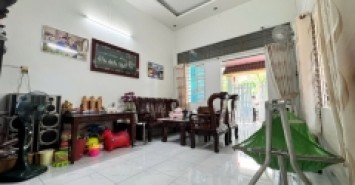 Bán nhà 130m², 2 tầng, 3PN, 2WC, Tân Phú, Thủ Đức - 4.4 tỷ