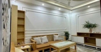 BÁN CĂN NHÀ 33M2, 5 TẦNG  Ô TÔ ĐỖ CỬA NGỌC THỤY, LONG BIÊN