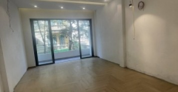 Mặt phố Hoàng Cầu 70m 5 tầng mt 4m 27.9 tỷ thang máy ô tô tránh kinh doanh 0986073333