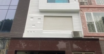 Cho thuê liền kề Trung Kính, 70m2, 5 tầng, ô tô đỗ cửa, làm văn phòng, spa