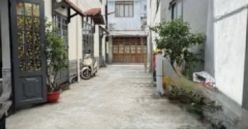 Nhà Đường Nguyễn Cửu Vân Phường 17 Quận Bình Thạnh Cũ.