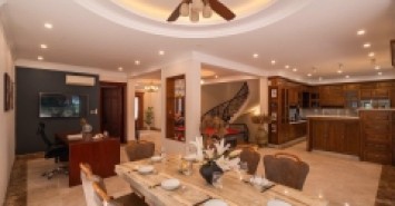 Bán biệt thự Lạc Long Quân otô, gần Hồ Tây ở sướng 145m 4tầng 29.3 tỷ