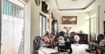 Cho thuê nhà Nguyên căn Bồ đề -35m 3 tầng 3 ngủ 10.5tr/ tháng