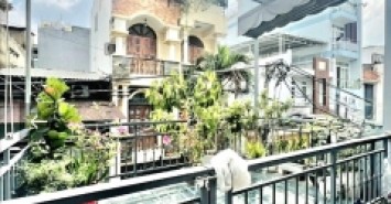 Nhà MT Đường Nguyễn Bá Tòng, Phường 11 Quận Tân Bình Cũ.