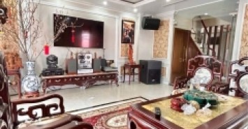 Bán nhà mặt đường Trần Nguyên Hãn – Vị trí trung tâm, kinh doanh sầm uất.