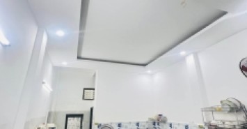 Bán Nhà Hẻm Ô Tô Hoàng Văn Thụ P. Ngô Mây Quy Nhơn, 47m2 , 4 Tầng , Giá 3 Tỷ 600Tr