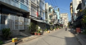 NHÀ 2 TẦNG QUẬN 8 (4X11) ĐƯỜNG 10M NGAY CHỢ, XE TẢI ĐẬU THOẢI MÁI- NHỈNH 4 TỶ
