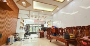 Bán nhà mặt tiền đường 494, Tăng Nhơn Phú A, Q9, Thủ Đức, TP HCM. DT 105m2 , 4 tầng, giá 14.9 tỷ.