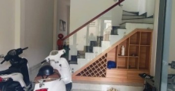 Bán nhà 3 tầng, 52m2 đường Hồ Văn Tư, Trường Thọ, Thủ Đức, TP HCM, sổ hồng riêng. Giá 4.58 tỷ.