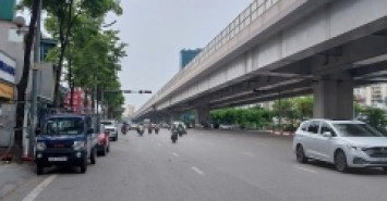 BÁN NHÀ PHẠM VĂN ĐỒNG – LÔ GÓC, NGÕ THÔNG GẦN PHỐ, FULL NỘI THẤT – 5 TẦNG, 6.5 TỶ