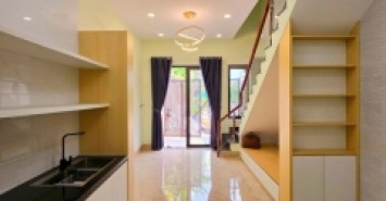 Bán nhà 66m2, 3 tầng, 4PN, 3WC, Q.9, 5,05 tỷ, sổ hồng
