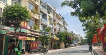 Mặt tiền KD ngang 7x18m - ngay chợ , Đào Cam Mộc Quận 8 - nhà cũ tiện xây mới - nhỉnh 11 tỷ.