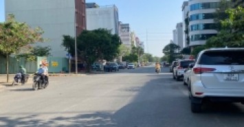 Nền biệt thự Huy Hoàng, Q2, diện tích 15x20, đối diện công viên, giá 220tr