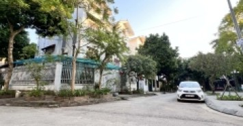 biệt thự lô góc Việt Hưng, vỉa hè rộng, ôtô tránh, view công viên cây xanh