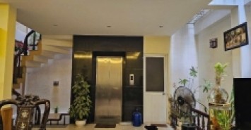 Bán nhà đẹp ĐẶng Vũ Hỷ- Dân Xây-Phân Lô- Vỉa Hè oto tránh 90m 5 tầng mặt tiền rộng 19 tỷ