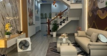 Nhà Mới Ở Ngay, 60m2 Chưa Tới 5 Tỷ, Hẻm Oto Vào Nhà, Hiệp Thành – Quận 12.