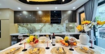 **Bán nhà HXH Phạm Văn Hai ** p 3 - Tân Bình - 5,7*11m; 5 tầng