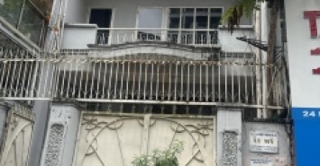 **Bán nhà hẻm 202 Phạm Văn Hai phường 5** Tân Bình; 5,5*19m - 4 tầng