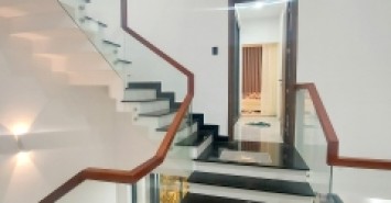 ♥ MT Đường 5.5m nhánh Lý Tự Trọng, 81m2, 3.5 tầng đúc mới đẹp, 8.x tỷ