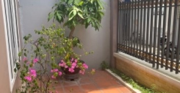 Nhà dân xây độc lập phố Tô Hiệu - Diện tích lớn, mặt tiền đẹp
